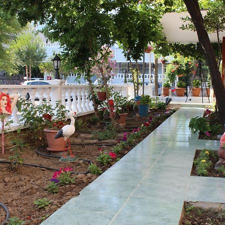 Eysan Pansiyon Akçay Ngoại thất bức ảnh