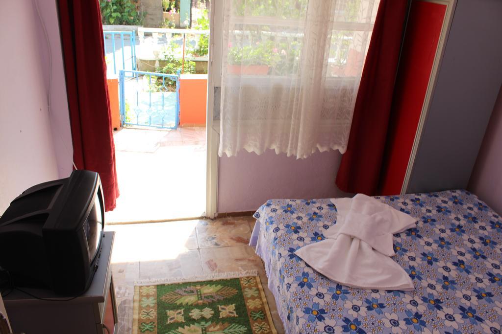 Eysan Pansiyon Akçay Phòng bức ảnh