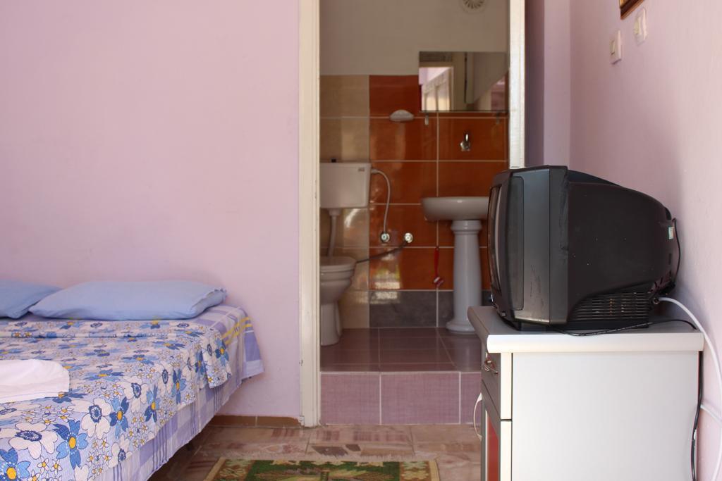 Eysan Pansiyon Akçay Phòng bức ảnh